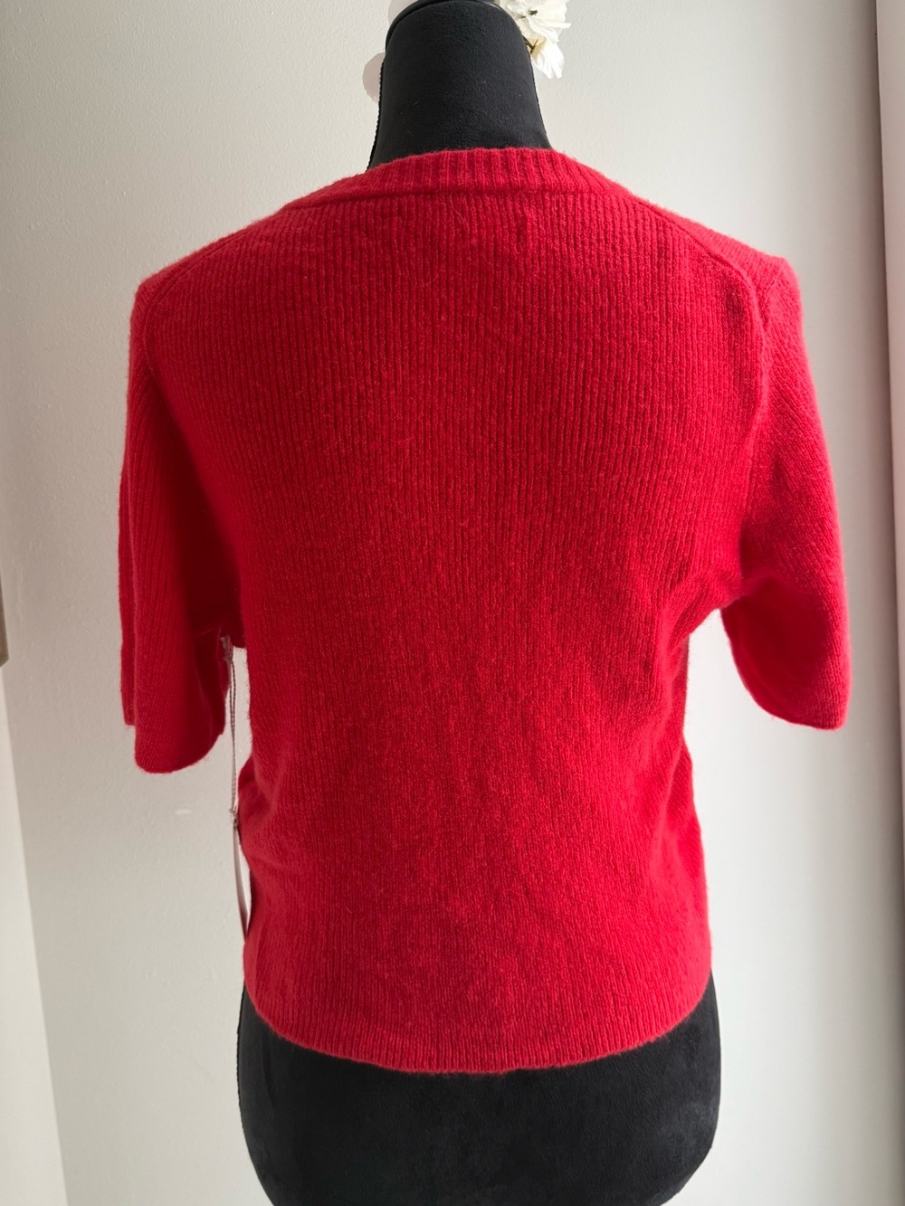 Abercrombie & Fitch Vibrant Red Short-Sleeve Classic Cardigan Ladies Sz Sm - Picture 2 of 6